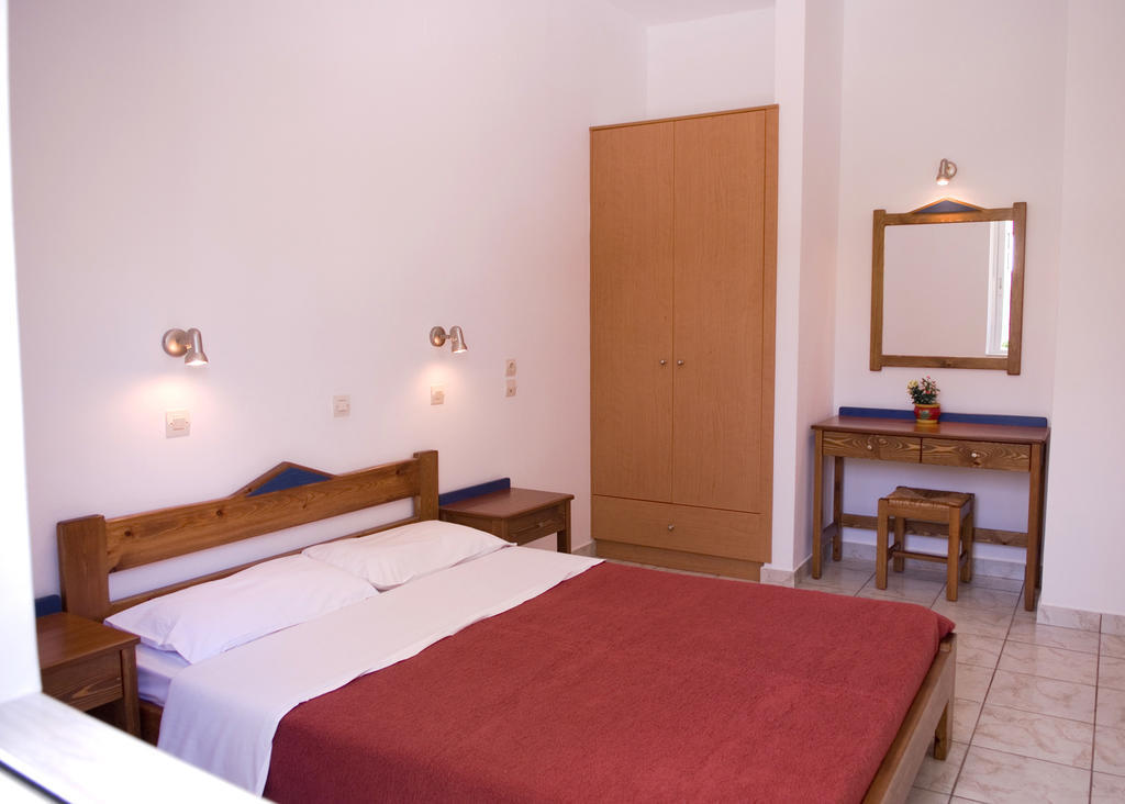 Anthea Apartments Palaiochora Room photo